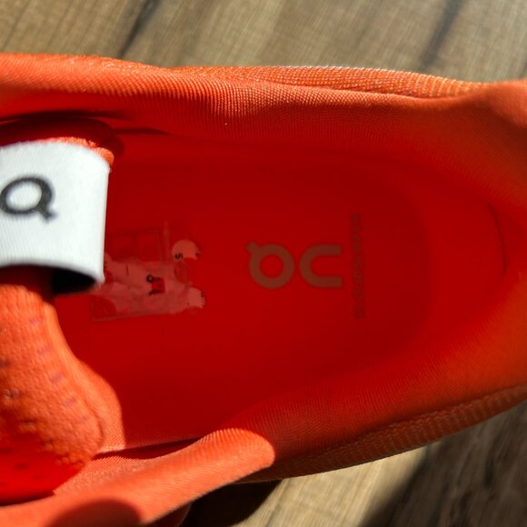 On Cloud Men's Shoes, Size10.5 - Picture 5 of 8